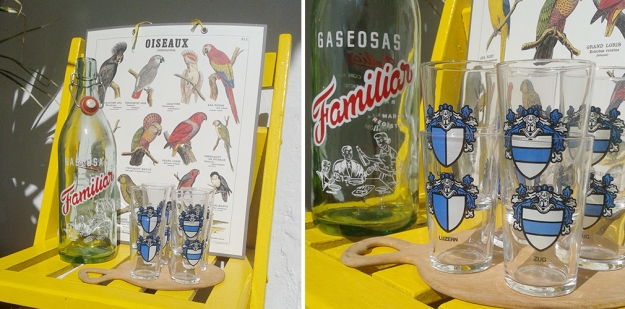 Botella antigua de gaseosa marca Familiar y vasos de vermut retro estilo vintage. Para comprar online o en Barcelona en Ciclos Riera.